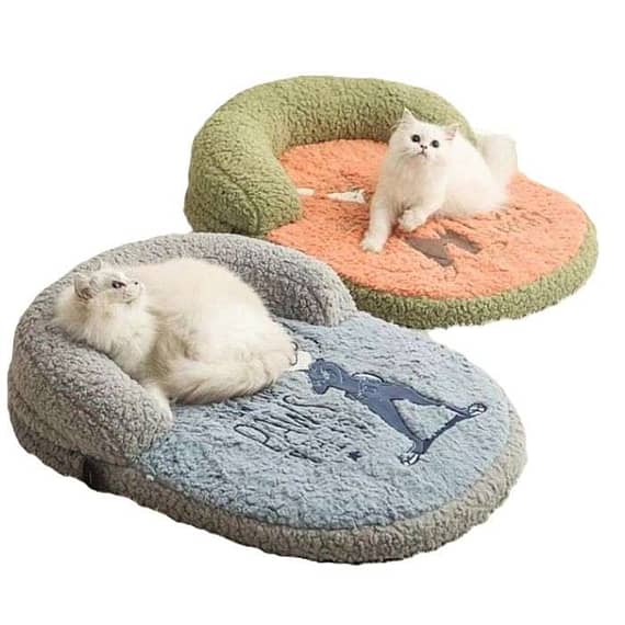 Disney Zootopia Pet Bed-Grey (Exclusive) Beds & Cushions "BAE" Charm Bracelet