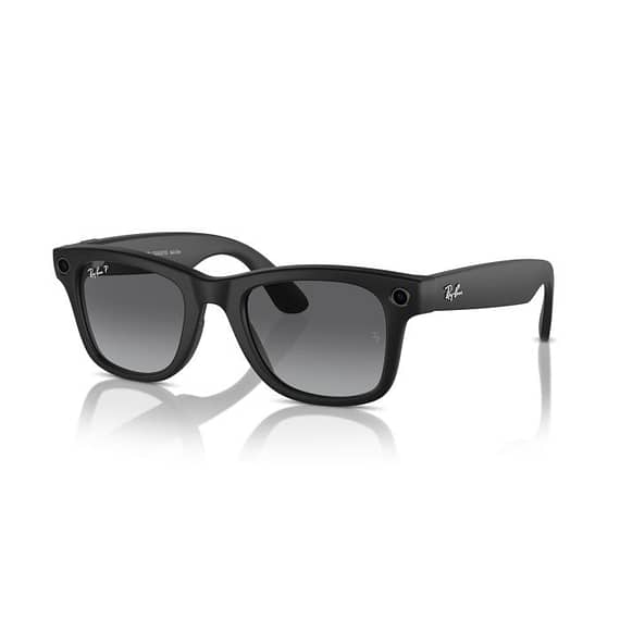 Ray-Ban Meta Wayfarer Matte Black / Polar Gradient Graphite Glasses Gaming & Consoles "BAE" Charm Bracelet